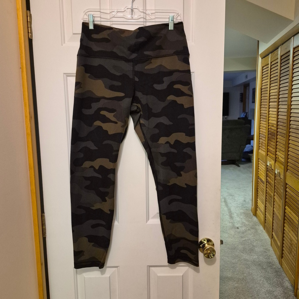 PINK Victoria's Secret Ultimate Leggings XL Green Camo High‎ Rise Activewear